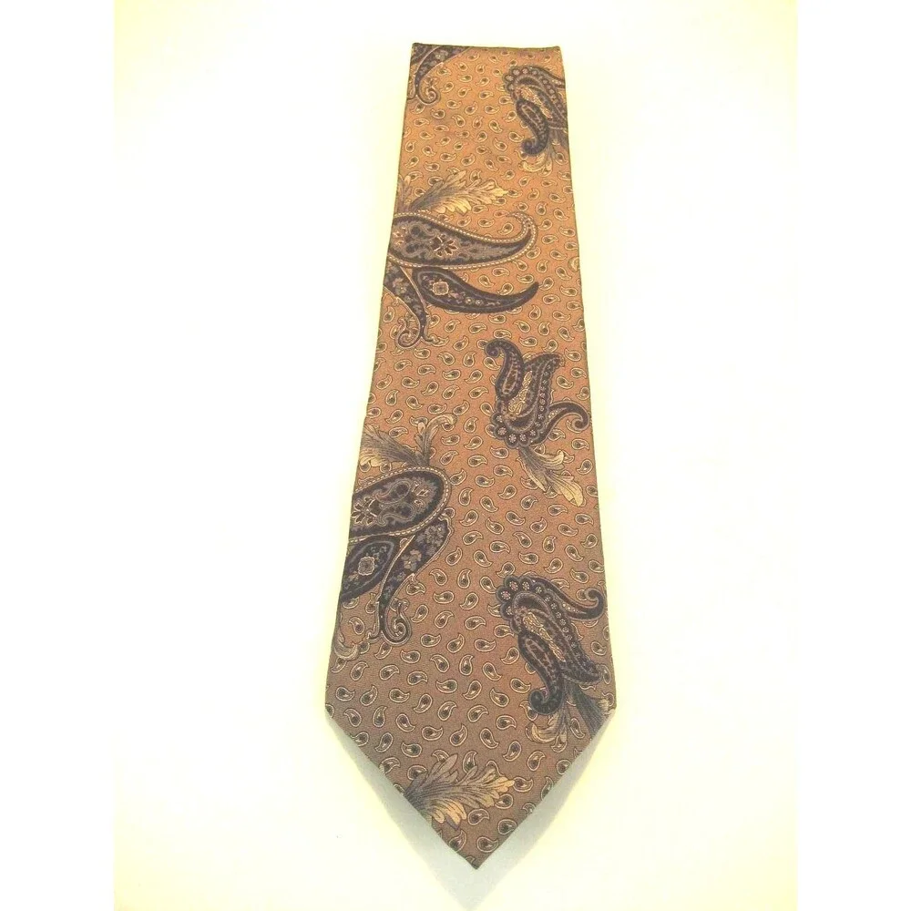 Johnny Carson 100%  Silk Geometric Design Necktie
